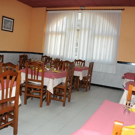 Hostal La Torre II Пуэнте-де-Доминго-Флорес Экстерьер фото