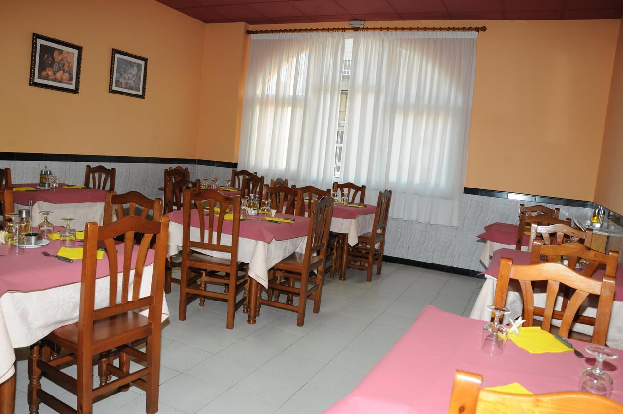 Hostal La Torre II Пуэнте-де-Доминго-Флорес Экстерьер фото