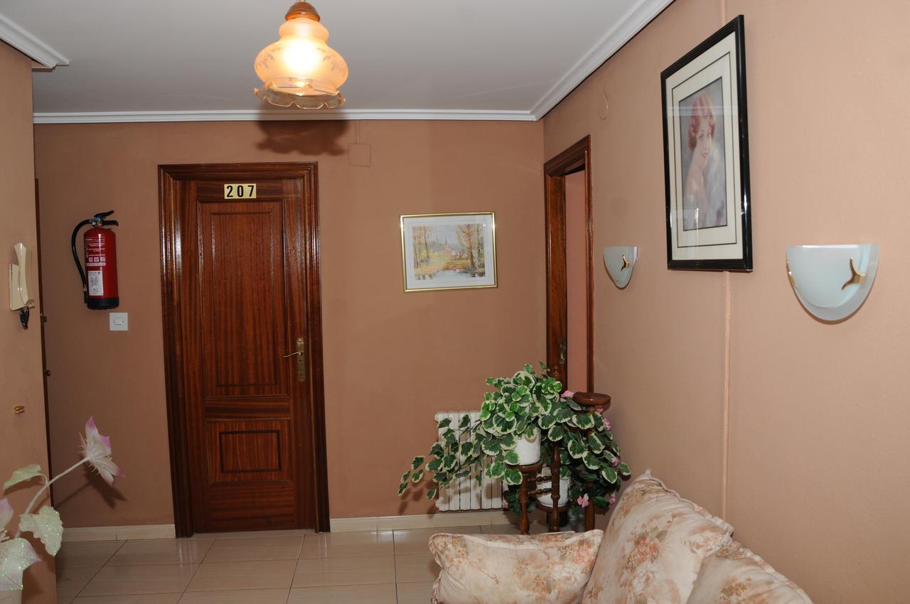 Hostal La Torre II Пуэнте-де-Доминго-Флорес Экстерьер фото